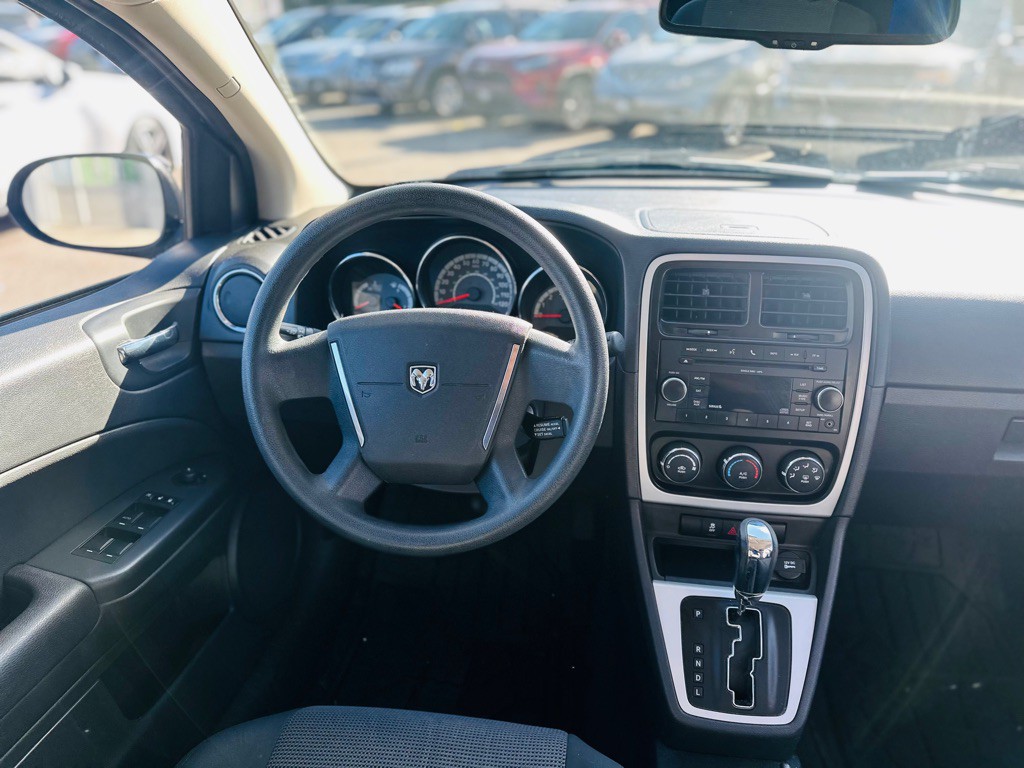 2011 Dodge Caliber Image 10