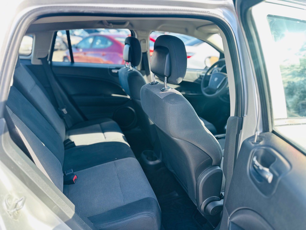 2011 Dodge Caliber Image 14