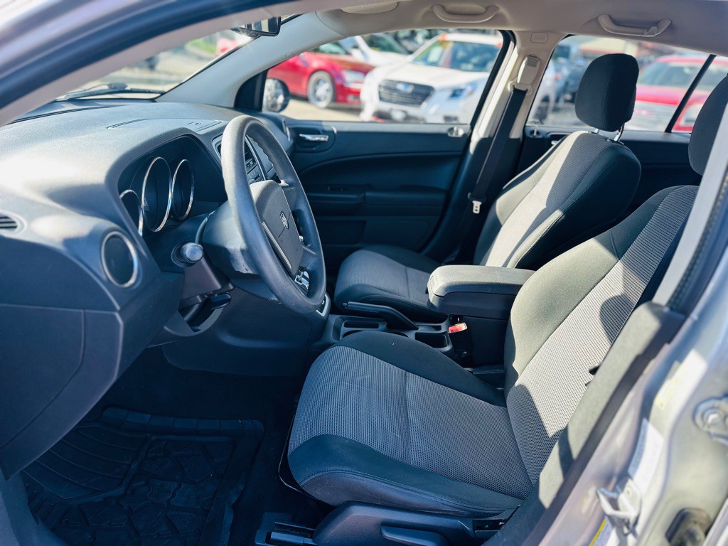 2011 Dodge Caliber Image 16