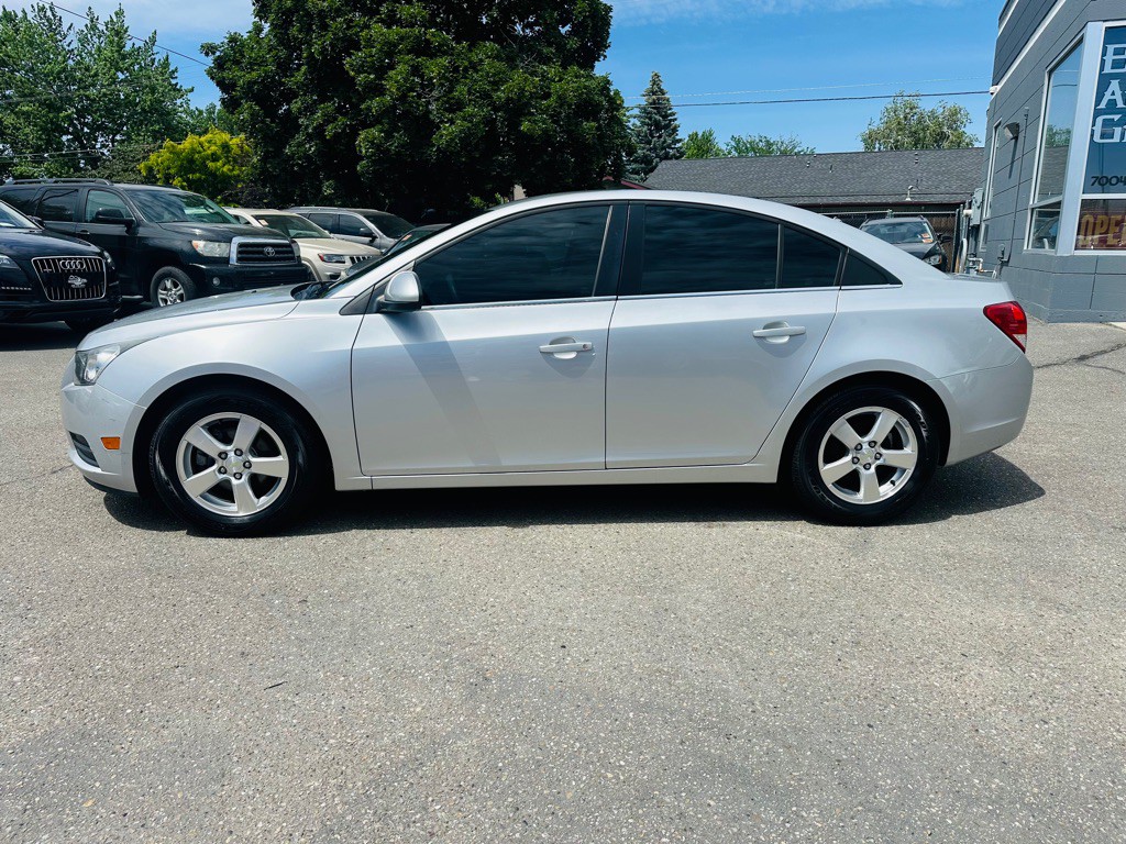 2014 Chevrolet Cruze Image 4