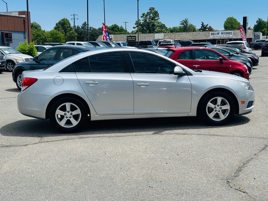 2014 Chevrolet Cruze Image 8