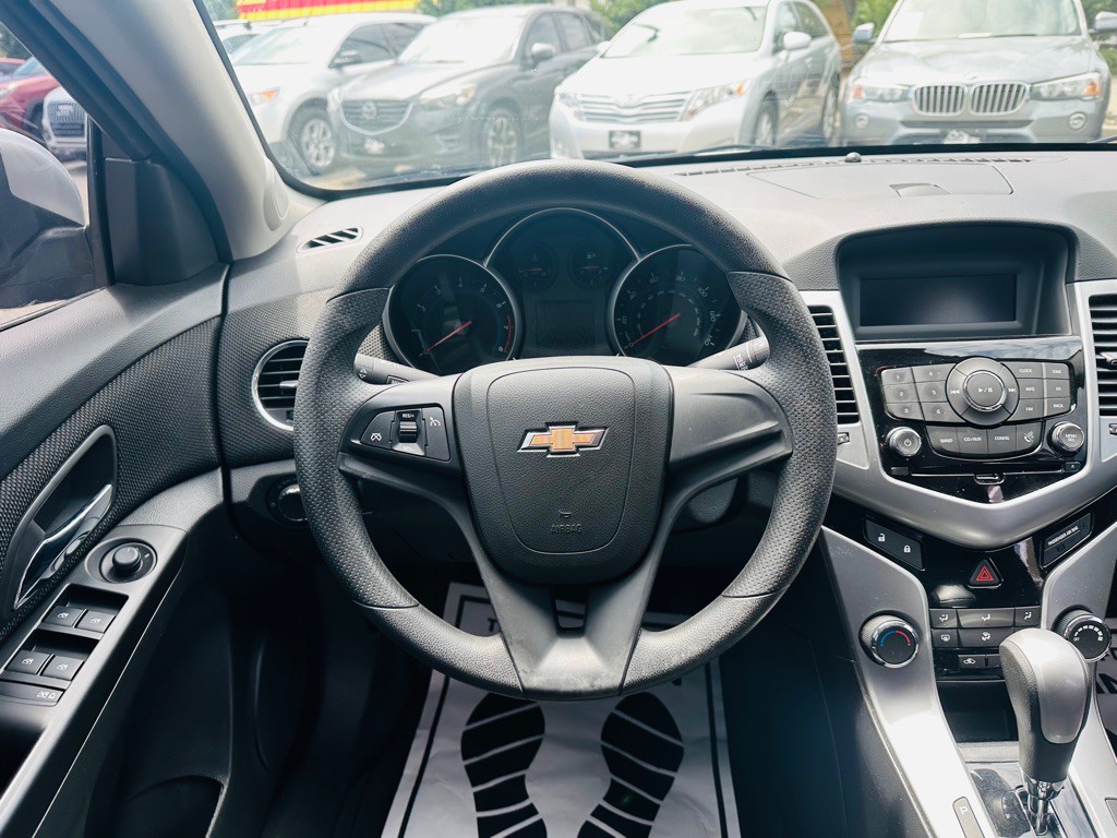 2014 Chevrolet Cruze Image 11