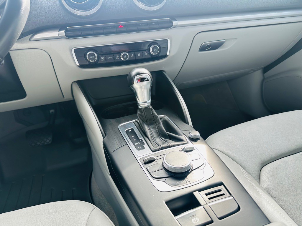 2016 Audi A3 Image 14