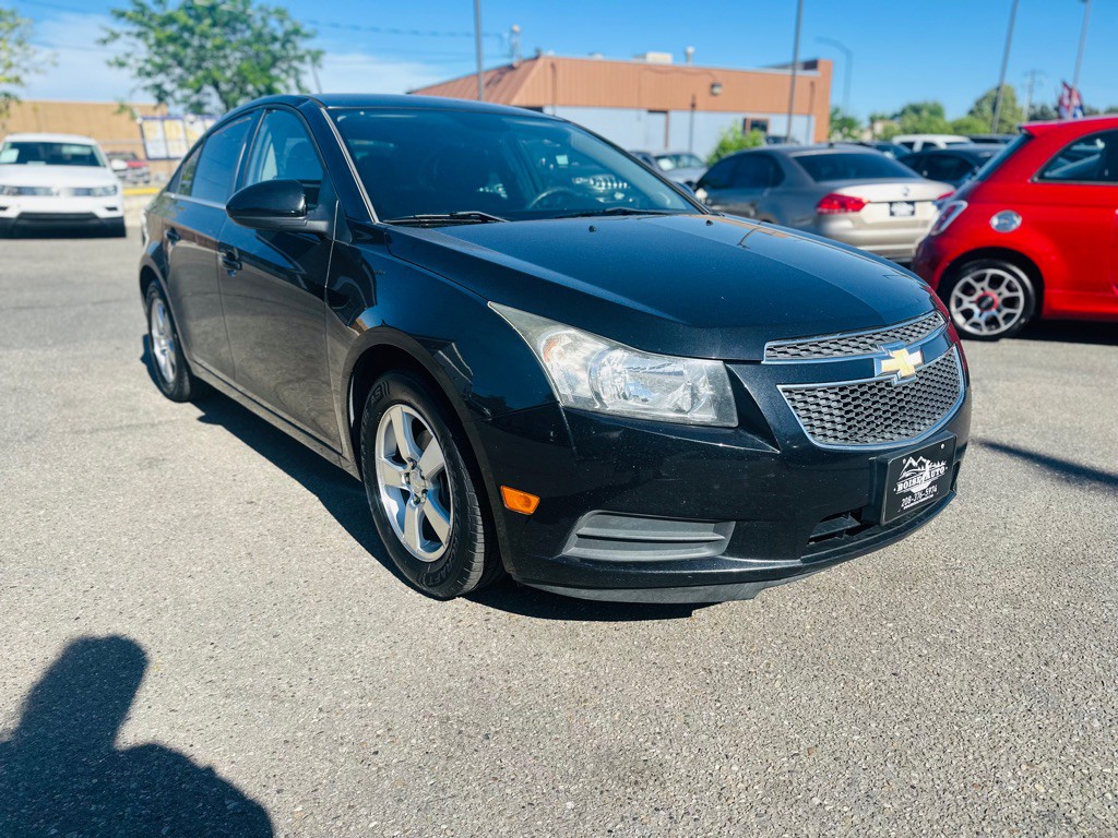 2012 Chevrolet Cruze Image 1