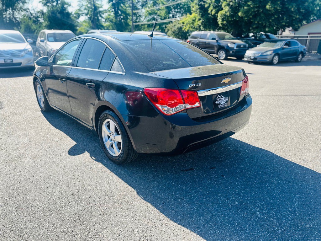 2012 Chevrolet Cruze Image 5