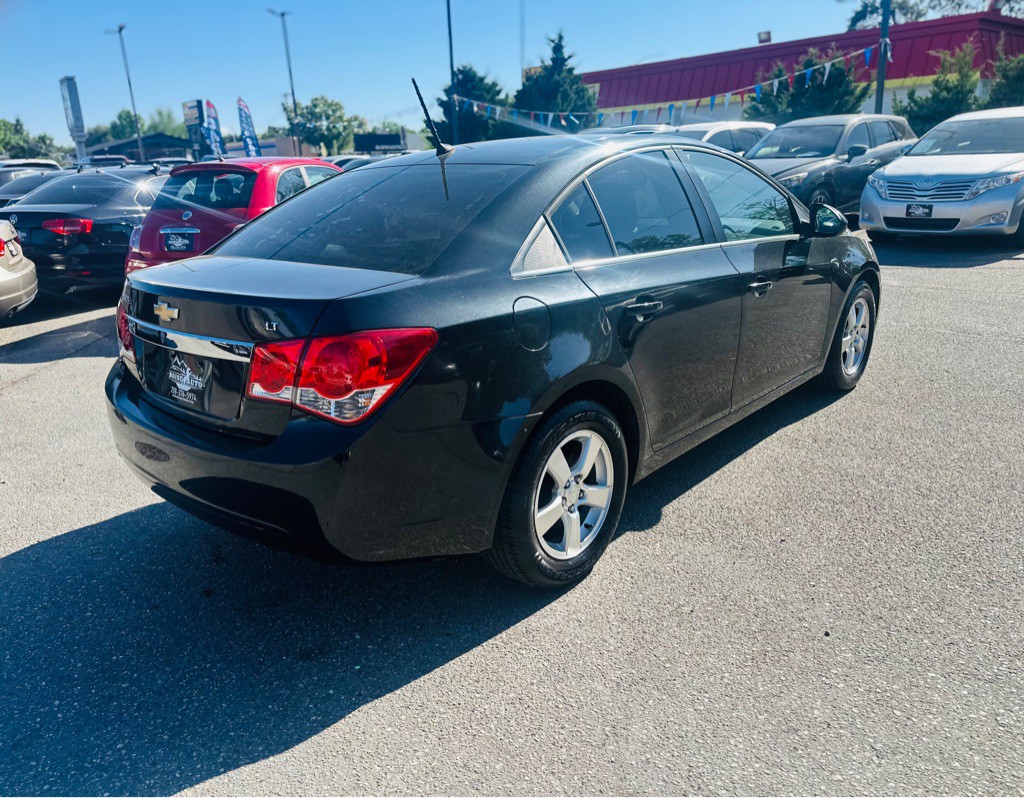 2012 Chevrolet Cruze Image 7