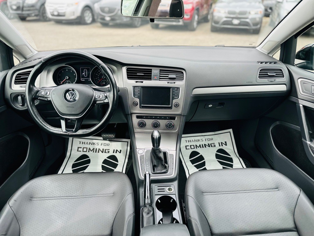 2016 Volkswagen Golf Image 15
