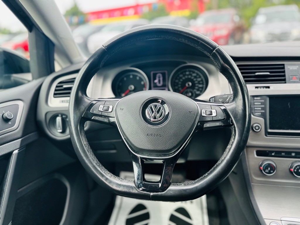 2016 Volkswagen Golf Image 16