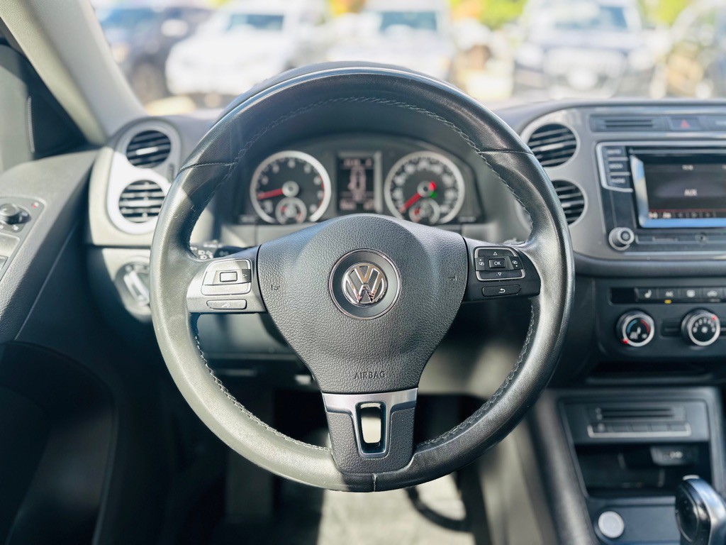 2016 Volkswagen Tiguan Image 16