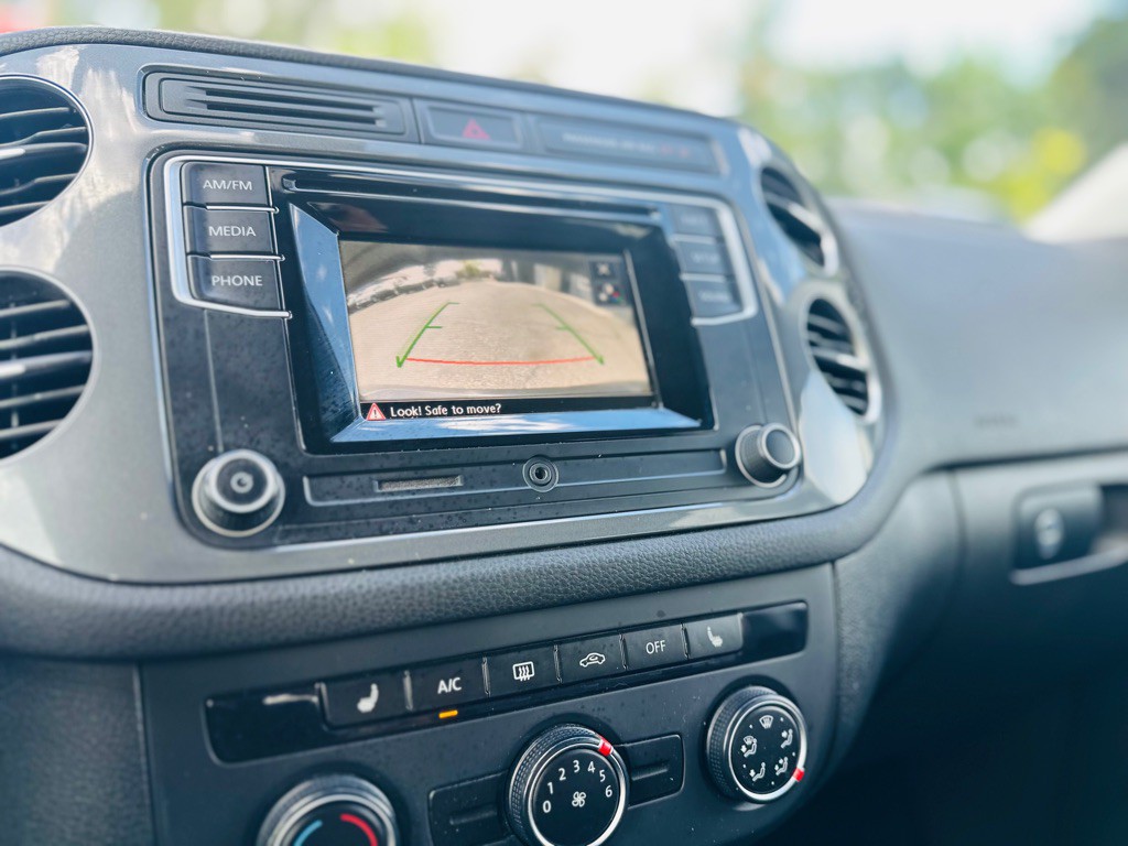 2016 Volkswagen Tiguan Image 18