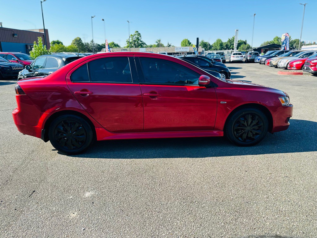 2015 Mitsubishi Lancer Image 8
