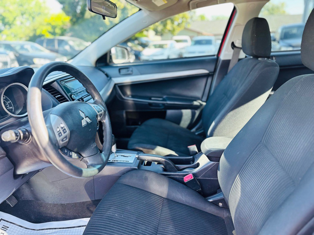 2015 Mitsubishi Lancer Image 11