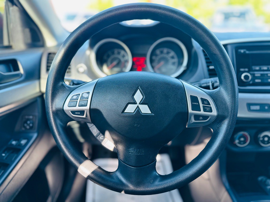 2015 Mitsubishi Lancer Image 16