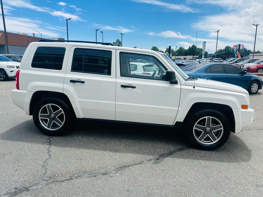 2009 Jeep Patriot Image 8