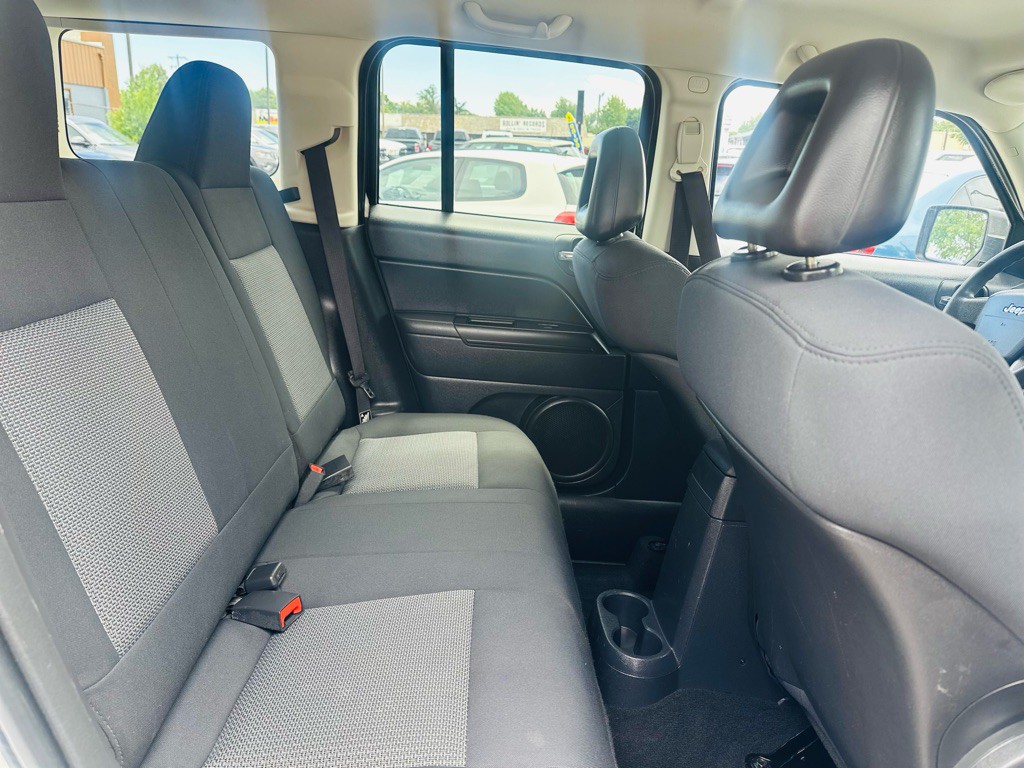 2009 Jeep Patriot Image 10