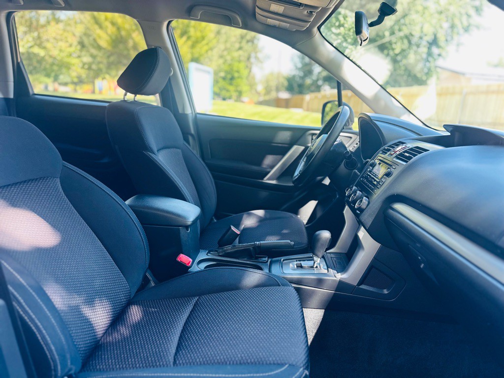 2014 Subaru Forester Image 9