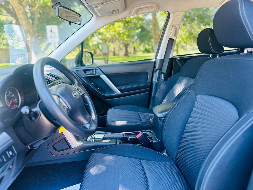 2014 Subaru Forester Image 11