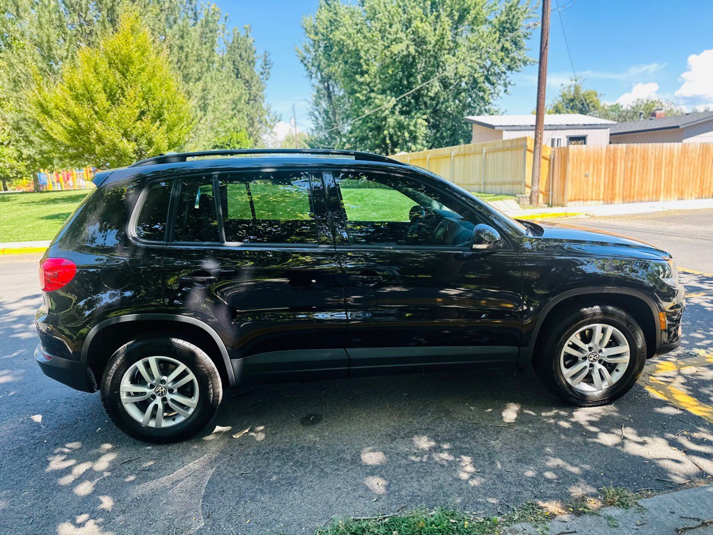2017 Volkswagen Tiguan Image 8