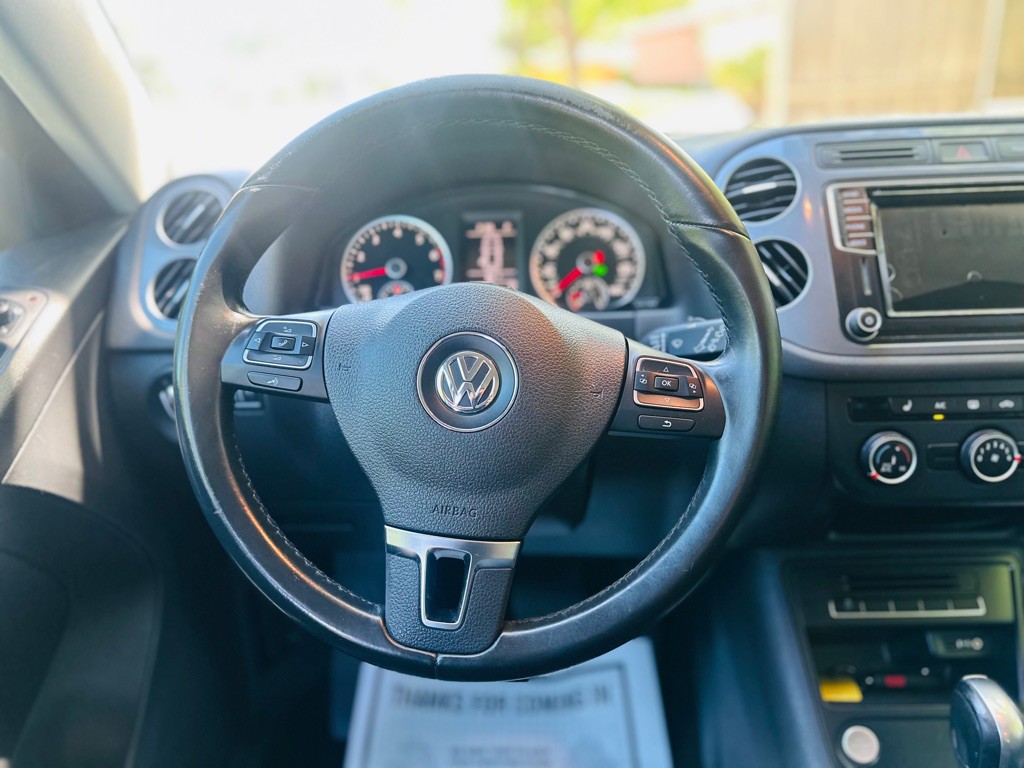2017 Volkswagen Tiguan Image 16