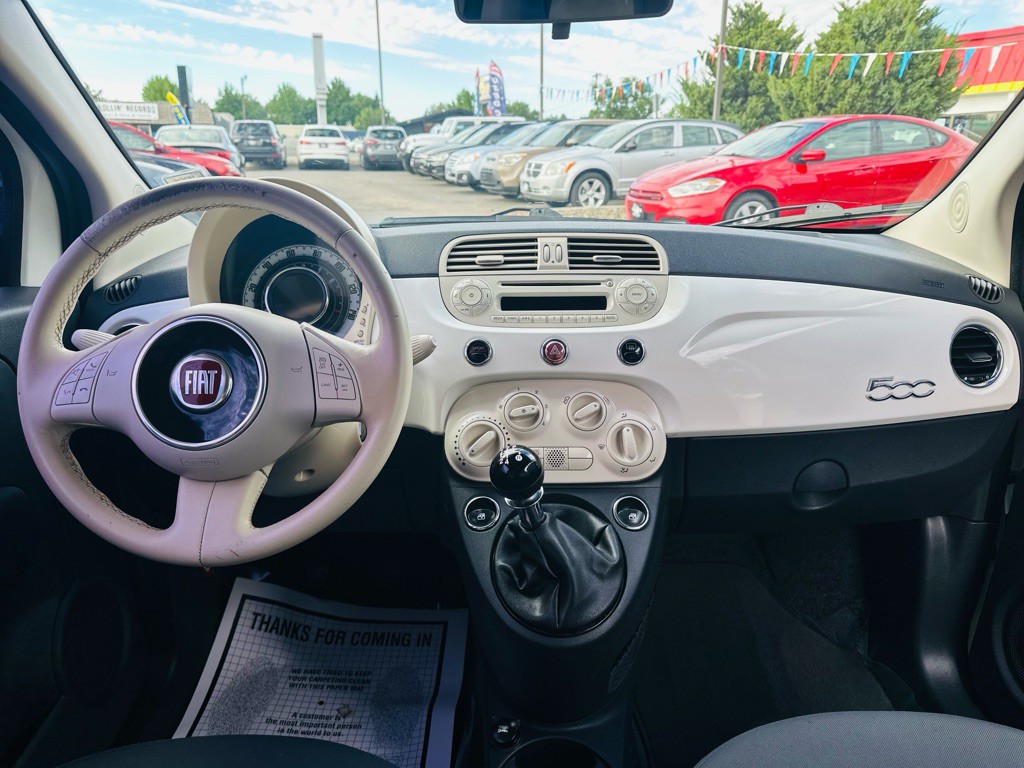 2012 FIAT 500 Image 9
