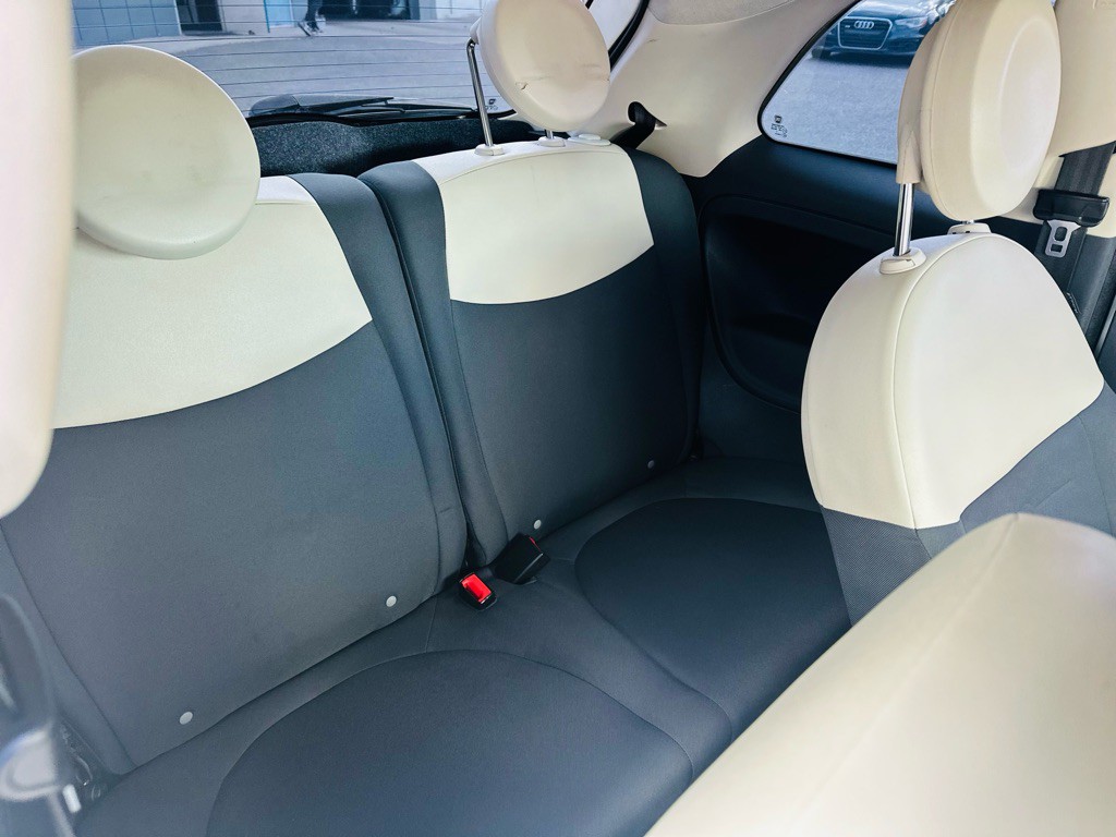 2012 FIAT 500 Image 14