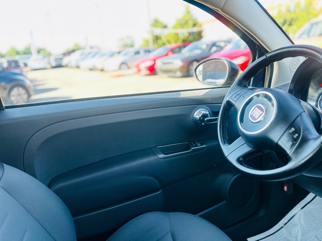 2013 FIAT 500 Image 13