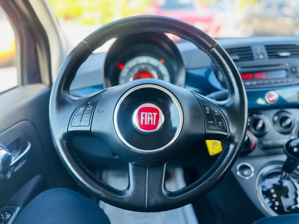 2013 FIAT 500 Image 14