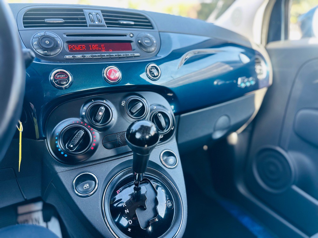 2013 FIAT 500 Image 15