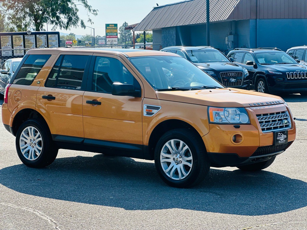 2008 Land Rover LR2 Image 1