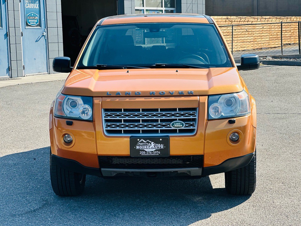 2008 Land Rover LR2 Image 2