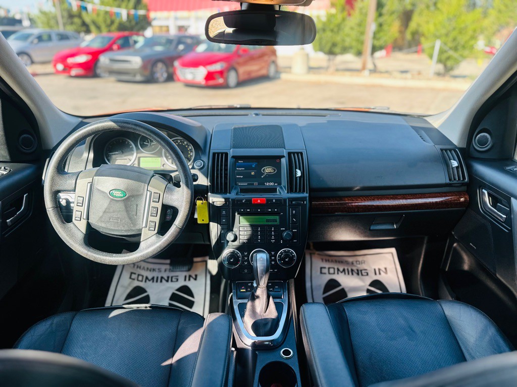 2008 Land Rover LR2 Image 15
