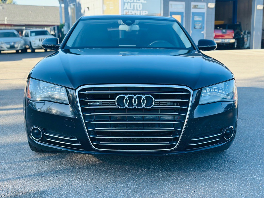 2012 Audi A8 Image 2