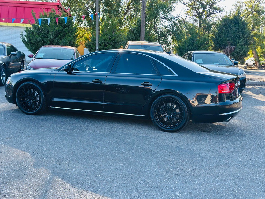 2012 Audi A8 Image 4