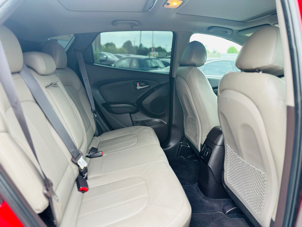 2015 Hyundai Tucson Image 10