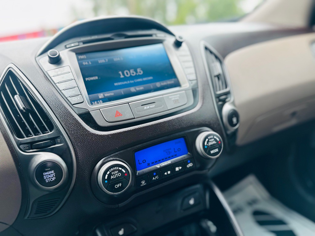 2015 Hyundai Tucson Image 18