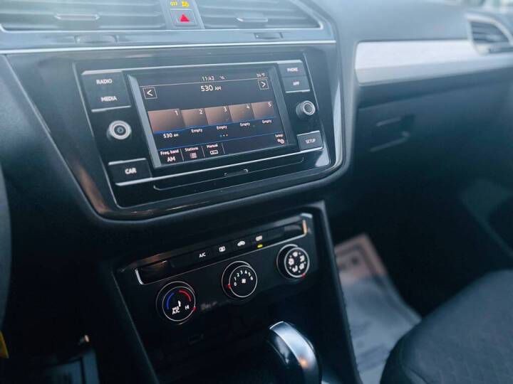 2018 Volkswagen Tiguan Image 15