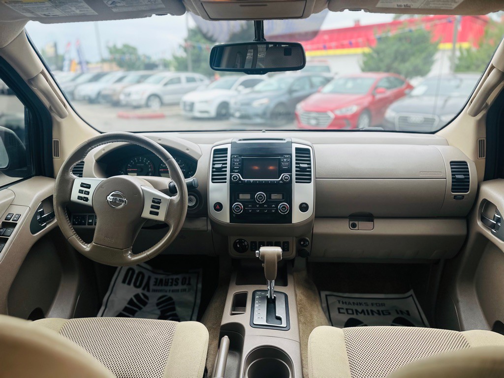 2017 Nissan Frontier Image 9