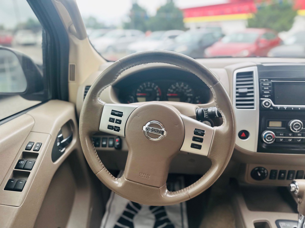 2017 Nissan Frontier Image 11