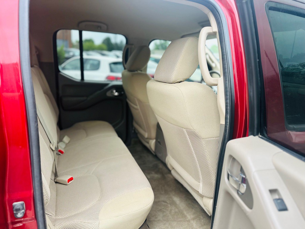 2017 Nissan Frontier Image 14