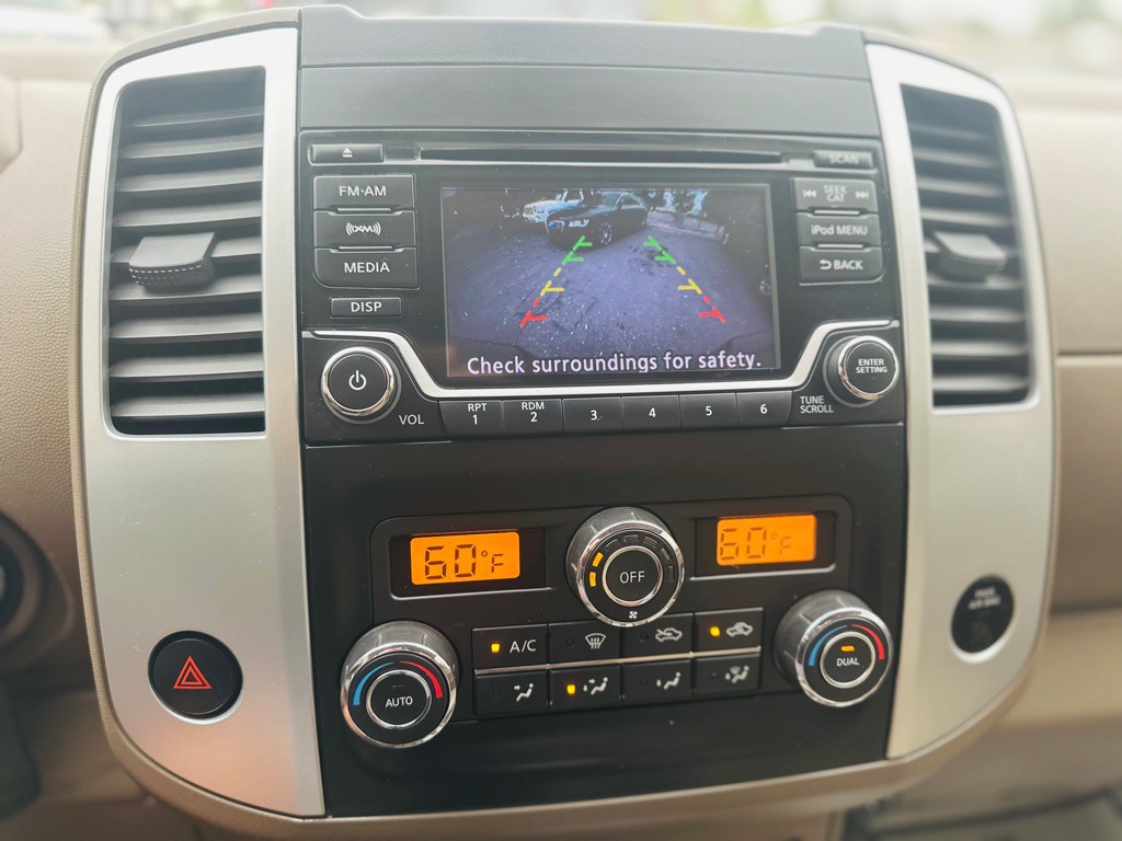 2017 Nissan Frontier Image 19