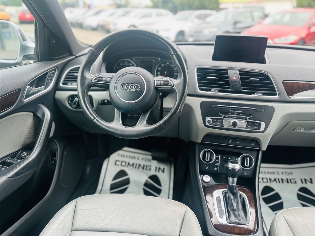 2016 Audi Q3 Image 10