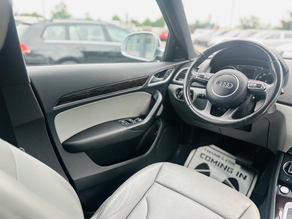 2016 Audi Q3 Image 13