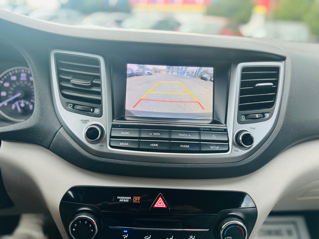 2018 Hyundai Tucson Image 18