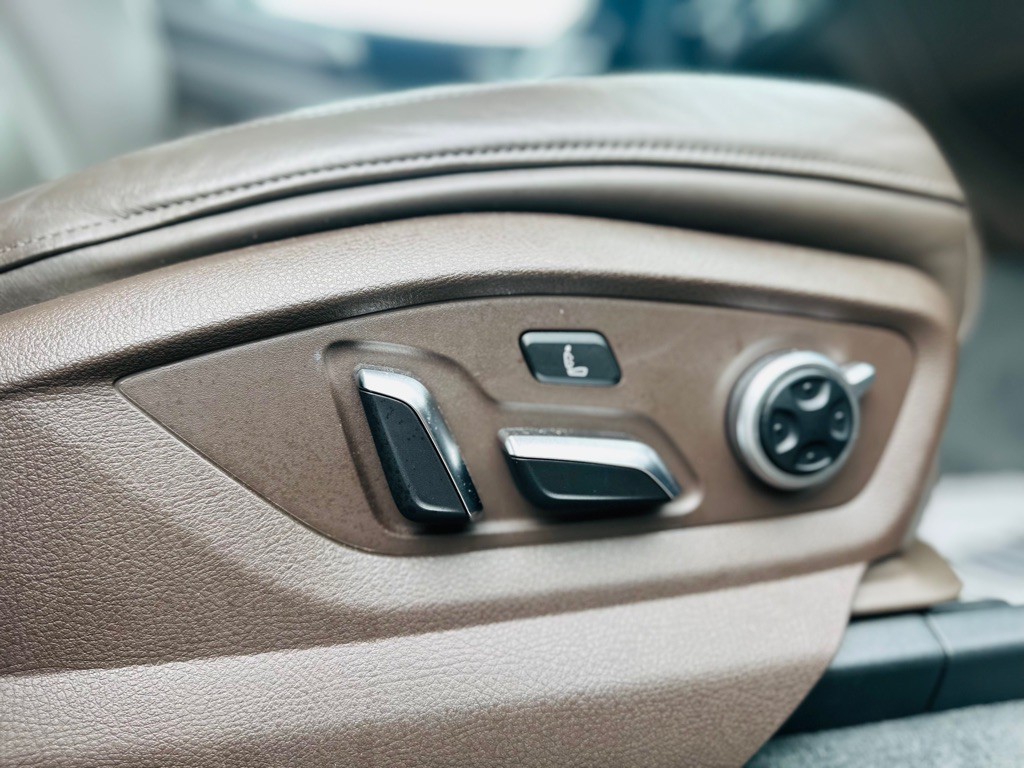 2019 Audi Q7 Image 12