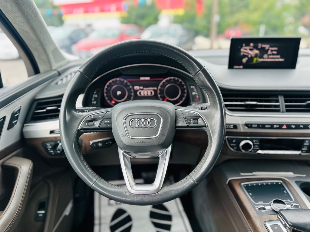 2019 Audi Q7 Image 16