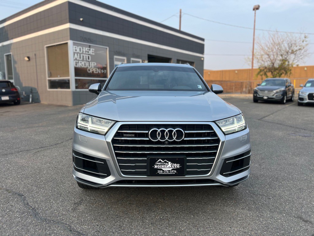 2017 Audi Q7 Image 2