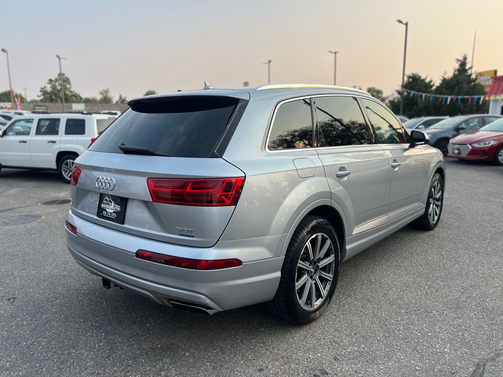 2017 Audi Q7 Image 7
