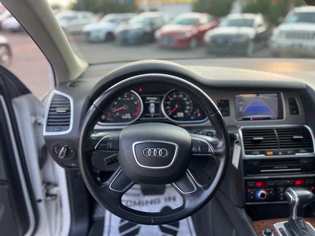 2015 Audi Q7 Image 18