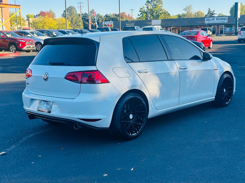 2017 Volkswagen GTI Image 7