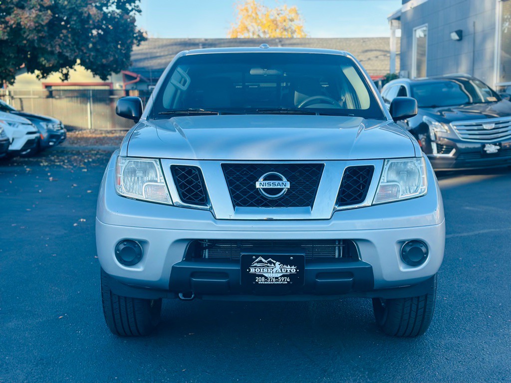 2018 Nissan Frontier Image 2